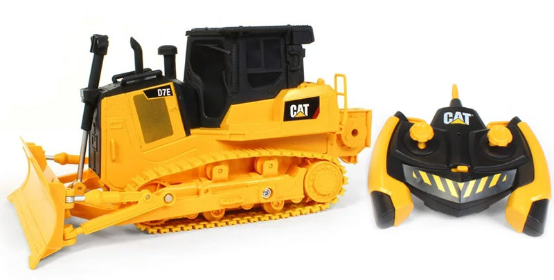 Diecast Masters 23002 1/35 R/C Caterpillar D7E Track-Type Tractor