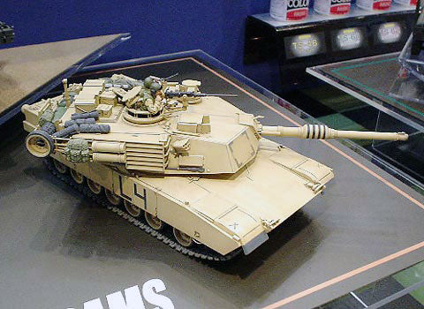 Tamiya 35269 1/35 M1A2 Abrams Tank OIF