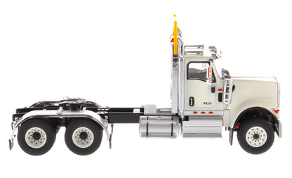 Diecast Masters 71001 1/50 International HX520 Day Cab, White