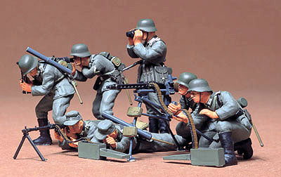 Tamiya 35038 1/35 German MG Troops (7)