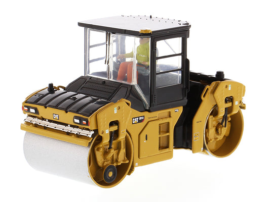 Diecast Masters 85595 1/50 Caterpillar CB-13 Tandem Vibratory Roller