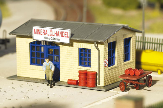 Piko 61834 HO Scale Gunther's Lube Oil Supply Building Kit