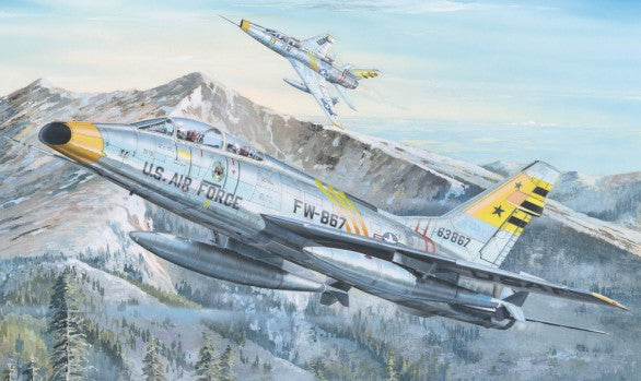 Trumpeter Scale Models 2246 1/32 F100F Super Sabre Fighter