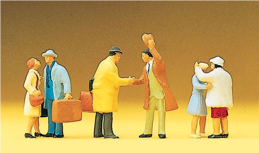 Preiser 10028 HO Scale Arriving Passengers Figure Set