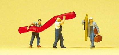 Preiser 10568 HO Scale Working People Carpet Installers pkg(3)