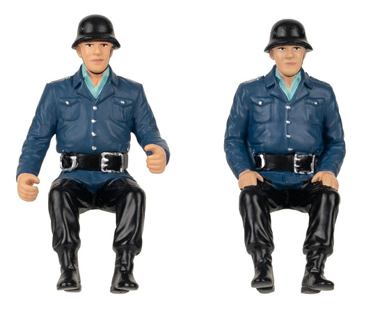 Pola 331520 G Scale Sitting European Firefighters 2-Pack