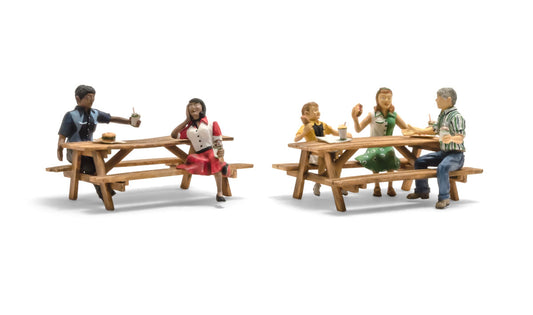 Woodland Scenics A1939 HO Scale Outdoor Dining