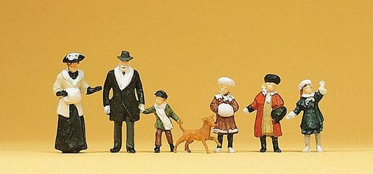 Preiser 12184 HO Scale 1900s Figures -- Passers-By Wearing Winter Clothes