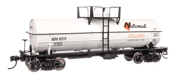 Walthers Mainline 48421 HO Scale 36' 10,000-Gallon Insulated Tank Car w/Large Do