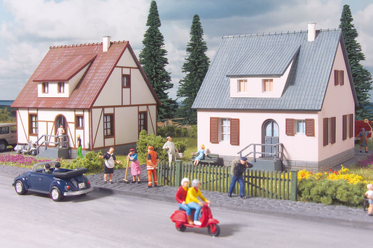 Piko 61145 HO Scale Neuburg Cottages Kit