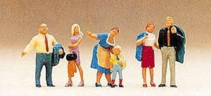 Preiser 10279 HO Scale Pedestrians Family in City
