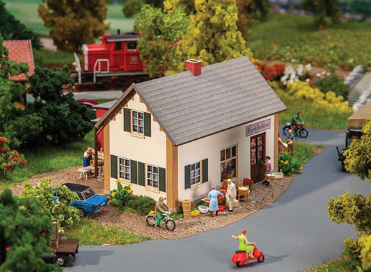 Faller 130612 HO Scale Basketry -- Kit - 11.6 x 13.2 x 8.6cm