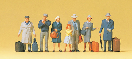 Preiser 10513 HO Scale At the Platform Pedestrians Figure Set