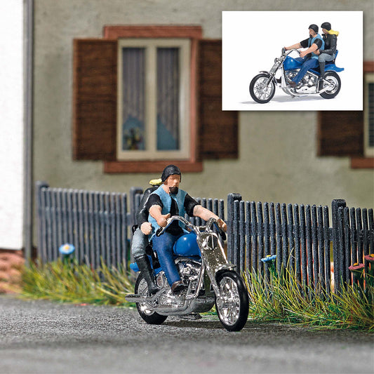 Busch 7860 HO Scale US Motorcycle with Biker Couple, Blue