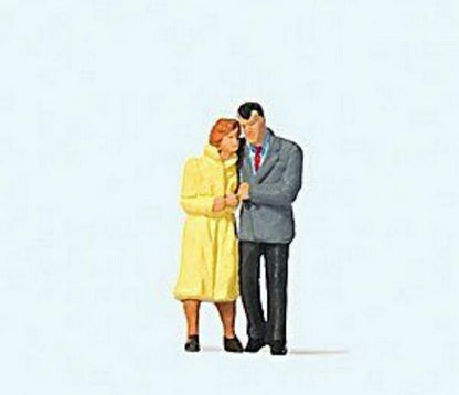 Preiser 28193 HO Scale Couple pkg(2)
