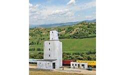 Walthers Cornerstone 933-3860 N Prairie Co-Op Elevator Kit