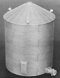 Rix Products 304 HO Scale Grain Bin w/30-Degree Peaked Top -- Scale Height: 33' 10.1m