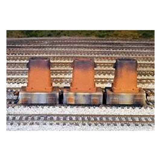 Rix Products 601 HO Scale Ingot Buggies w/Molds 3-Pack - Kit -- Undecorated