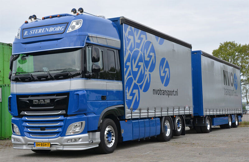 WSI 01-3896 1/50 Scale R. Sterenborg Transport - DAF XF Super Space