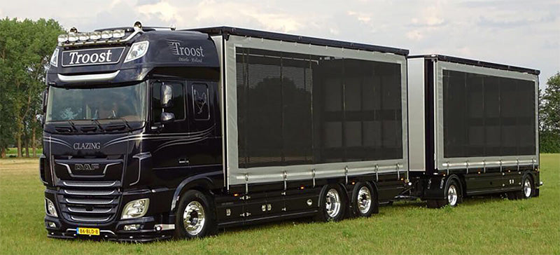 WSI 01-4040 1/50 Scale Troost Pluimvee Transport - DAF XF 6x2 Tag