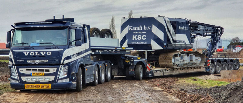 WSI 01-4153 1/50 Scale Kandt B.V. - Volvo FM4 Sleeper Cab 8x4