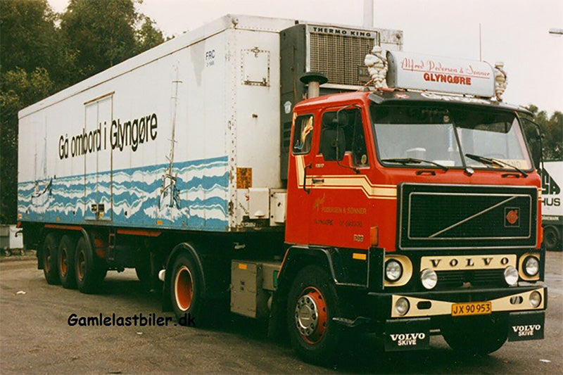 WSI 01-4165 1/50 Scale Alfred Pedersen - Volvo F89 4x2 Classic