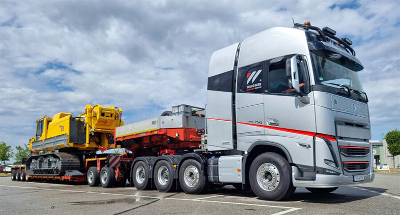 WSI 01-4272 1/50 Scale Richard Wagner - Volvo FH5 Globetrotter XL 8X4