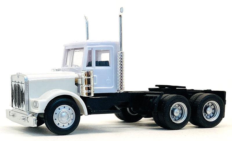 Promotex 015275 1/87 Scale Kenworth W900 Day Cab Short