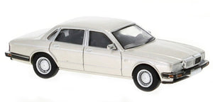 Pcx87 0160 1/87 Scale 1986 Jaguar XJ 40