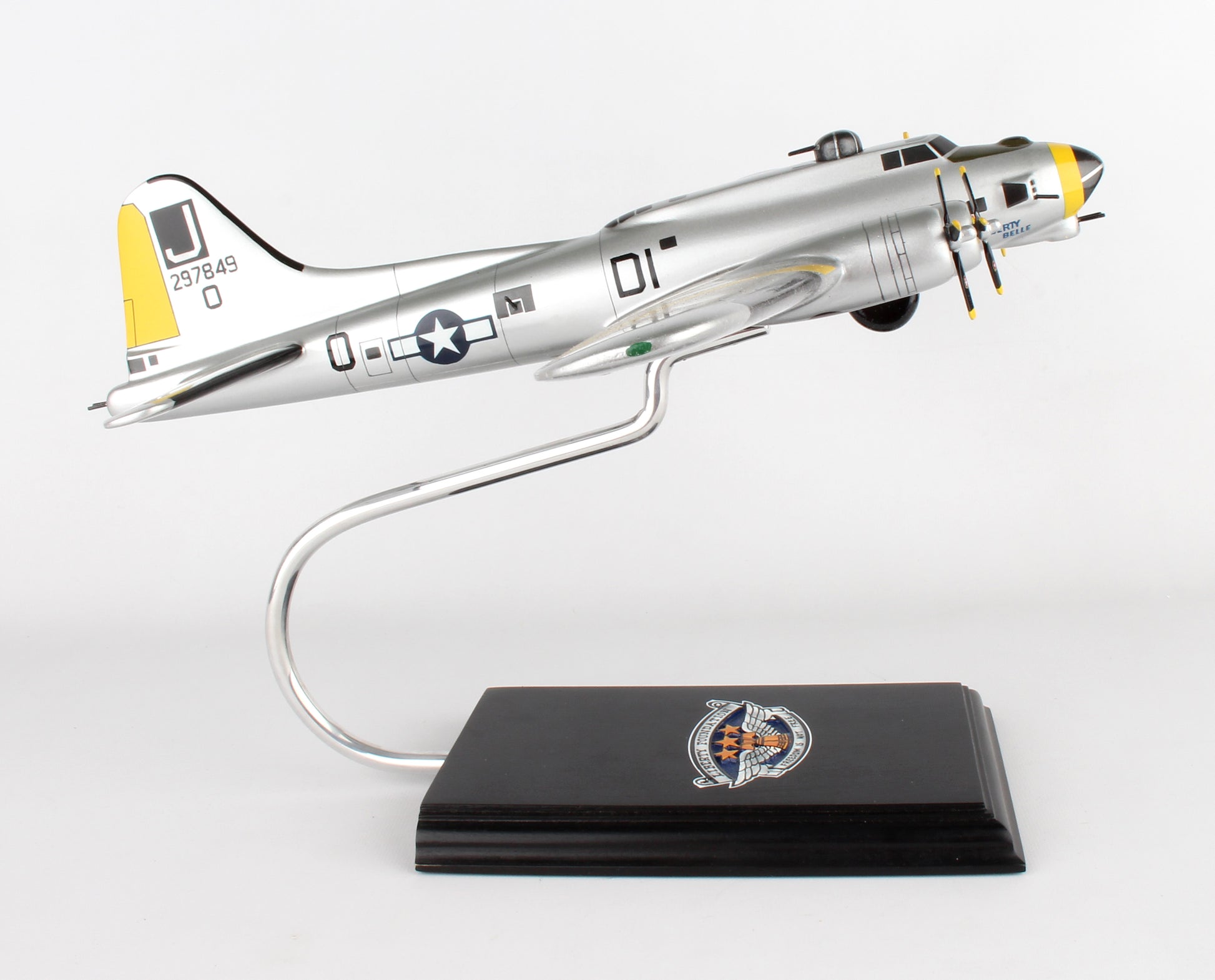 Executive Series SE0045W Exec Ser B-17G Liberty Belle 1/60 (Ab17Lbt)