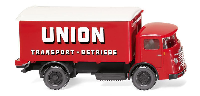 Wiking 047603 1/87 Scale Union Transport - Bussing 4500 Box Truck High