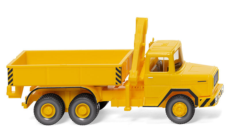 Wiking 050404 1/87 Scale Magirus Deutz Heavy Duty Tractor Unit