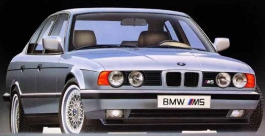 Fujimi 12094 1/24 BMW 535i M5 4-Door Car