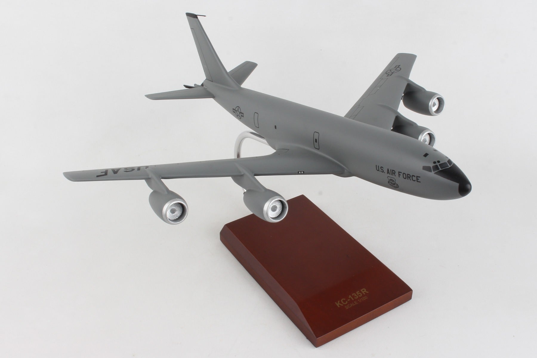Executive Series B1910 Exec Ser Kc-135R Stratotanker 1/100 (Ck135Rt)