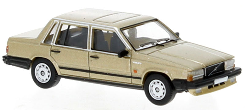 Pcx87 0660 1/87 Scale 1984 Volvo 740