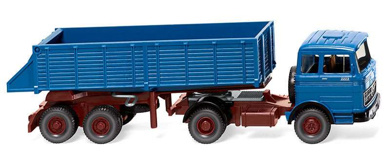 Wiking 067709 1/87 Scale Mercedes-Benz Rear Dump Truck