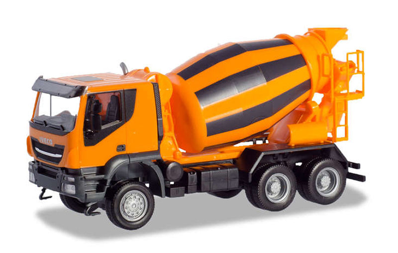 Herpa 310000 1/87 Scale Iveco Trakker 6X6 Cement Mixer