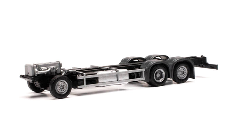 Herpa 085441 1/87 Scale MAN TGX/TGS 3-Axle Chassis Kit 2 Pieces
