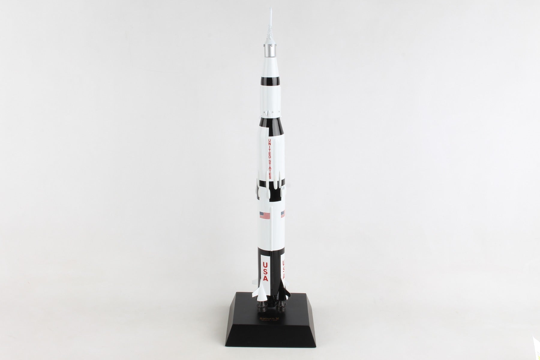 Executive Series E0120 Exec Ser Saturn V Rocket 1/200 (Kyns5T)