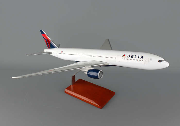 Executive Series G19010 Exec Ser Delta 777-200 1/100 New Livery (Kb777Dntr)
