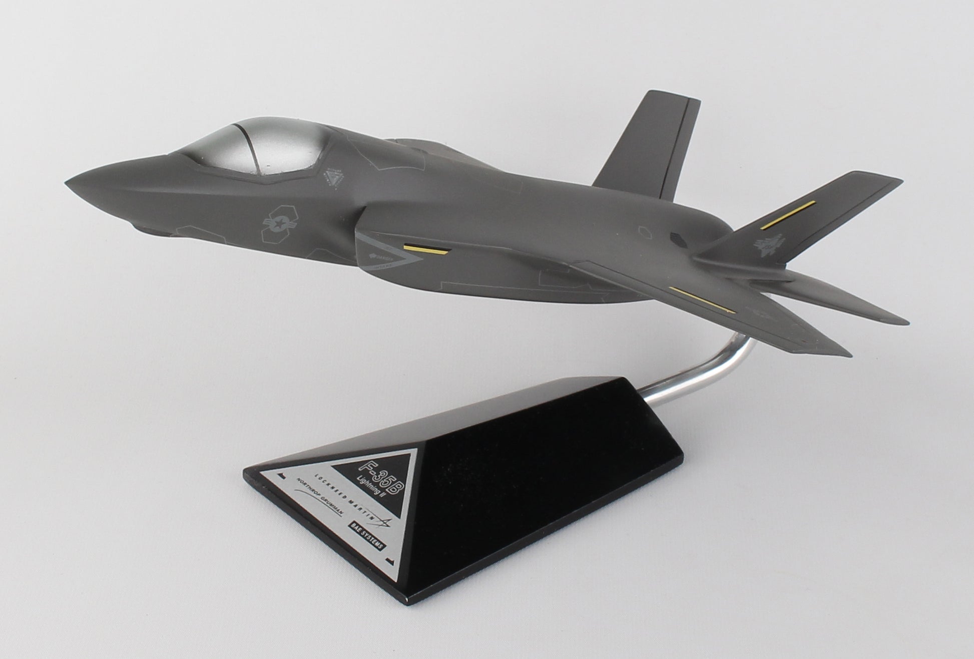 Executive Series C6048 Exec Ser F-35B Jsf Usmc 1/48 Stovl (Cf035B1Tr)