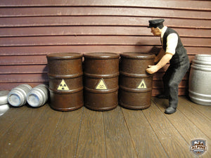 Alpine Railworks 1069 G Scale Oil Barrels, Brown with Warning Labels (3)