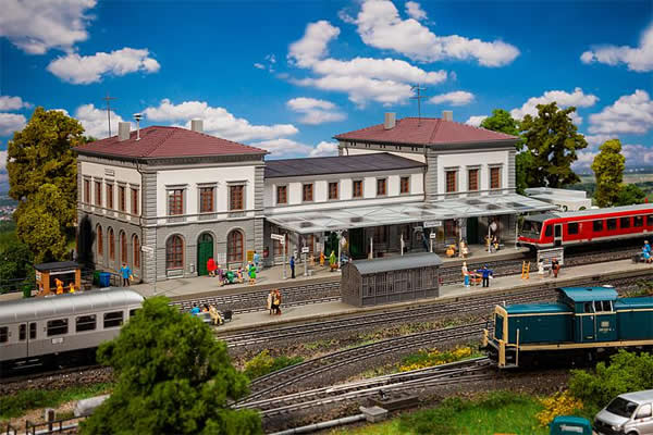 Faller 110140 HO Scale Konigsfeld Station -- Kit - 19-11/16 x 11 x 7-1/2" 50 x 28 x 19cm