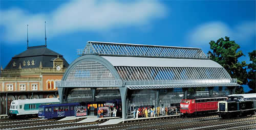 Faller 120199 HO Scale Covered Platform -- 21-1/4 x 11-1/4 x 7-1/2" 53.2 x 28 x 19cm