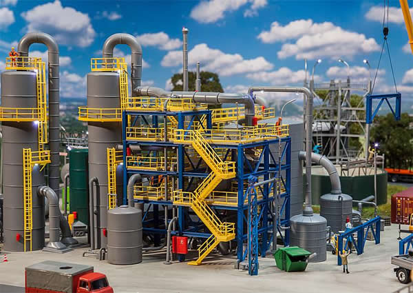 Faller 130175 HO Scale Chemical Plant -- Kit - 12-3/16 x 11-7/16 x 9-1/16" 31 x 29 x 23cm