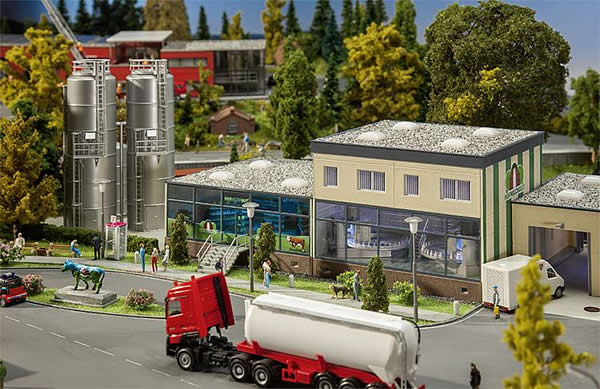 Faller 130198 HO Scale Dairy w/Storage Silos -- Kit - Building: 10-5/8 x 7-1/16 x 4-1/4" 27 x 18 x 10.8cm