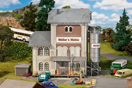 Faller 130228 HO Scale Flour Mill - Kit (Plastic) -- Weathered - 8-1/16 x 6-1/4 x 7-1/2" 20.5 x 15.8 x 19cm
