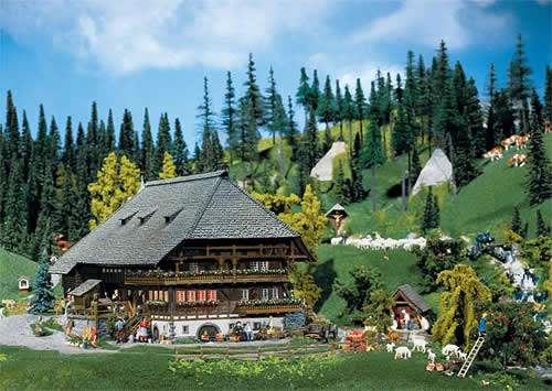Faller 130366 HO Scale Black Forest Farmyard -- With Accessories 10-13/16 x 9-5/8 x 6-1/4" (27 x 24 x 15.6cm)