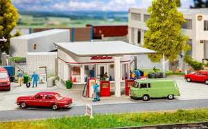 Faller 130590 HO Scale 1950s Gas Station -- Kit - 5-9/16 x 3-13/16 x 1-1/16" 14.1 x 9.7 x 5.3cm