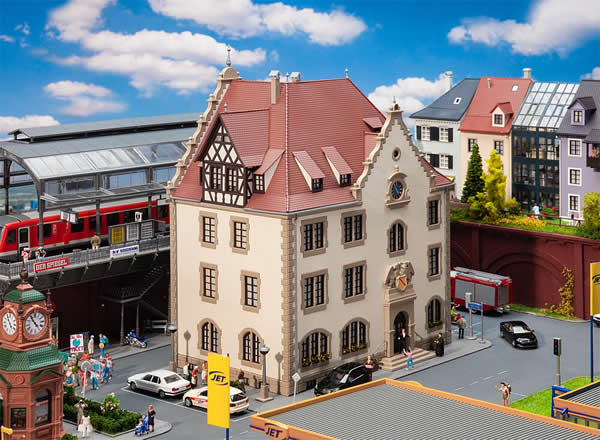 Faller 130651 HO Scale Inferior Court 3-Story Building -- Kit - 8-7/8 x 9-1/4 x 10-3/4" 22.5 x 23.5 x 27.4cm